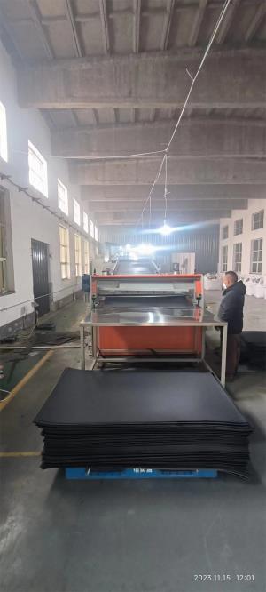 三螺桿片材擠出機(jī)_三螺桿片材擠出機(jī)_佳德